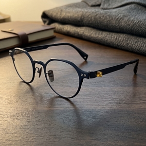 Gafas Anti Luz Azul Fotocromáticas UV420 Redondas de Montura Completa de Plástico Ligeras a la Moda Listas para Receta Venta al por Mayor - Product Image 4