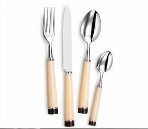 Ensemble de couverts en métal de qualité hôtelière, collection cuillère, fourchette, couteau pour la restauration et les services hôteliers - Product Image 4