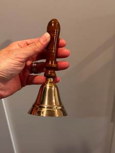 La boucle de suspension robuste permet une installation rapide et sécurisée sur les portes, les murs, les entrées, les balcons, les jardins, les patios et les porches. - Product Image 5