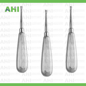 Élévateur dentaire Cryer 45, instrument manuel en acier inoxydable, certifié CE Classe I, poignée ergonomique argentée, fabriqué au Pakistan - Product Image 4