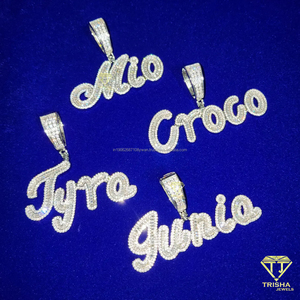 Elegante colgante clásico con letras en plata de ley 925 con diamantes cultivados en laboratorio Bling VVS, perfecto para ocasiones especiales - Product Image 6