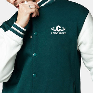 Chaqueta Letterman de Invierno a la Moda que Combina Materiales de Calidad y un Atractivo Urbano Atemporal - Product Image 6