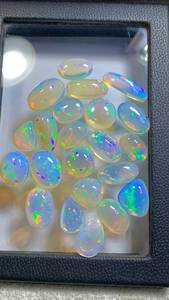 Opale d'Éthiopie naturelle de grande taille, multicolores, effet feu arc-en-ciel, opales Welo - Product Image 1
