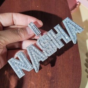 Colgante con diseño de letra Nasha, plateado, estilo hip hop, joyería para hombre, con microincrustaciones. - Product Image 3