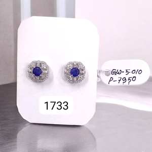 Pendientes de Zafiro Azul Redondo con Diamantes en Plata de Ley 925, Joyería Fina Original Hecha a Mano con Diseño Elegante - Product Image 1