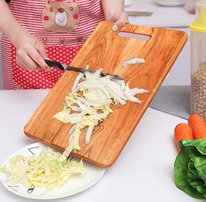 Tabla de cortar de madera natural para uso en la cocina, tabla de cortar premium hecha a mano, tabla rústica para pizza para el hogar o restaurante a bajo costo. - Product Image 6