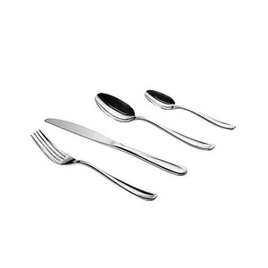 Couverts en métal Prestige : Compagnon de table familial conçu pour une hospitalité élégante avec une présentation décorative moderne - Product Image 3