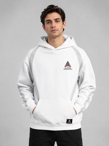 Sweat-shirt à capuche pour homme, conçu avec des matériaux de haute qualité pour un confort supérieur, une durabilité et des performances optimales au quotidien. - Product Image 5
