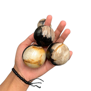 ลูกบอลไม้หินธรรมชาติขัดเงาคุณภาพพรีเมียม ขนาด 3-5 ซม. จากอินโดนีเซีย ขายส่ง - Product Image 3