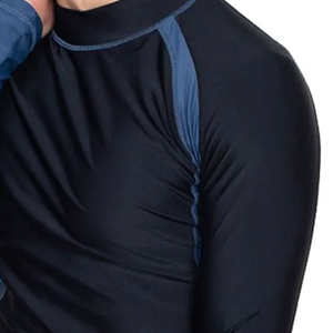 Chemises de compression pour hommes OEM de qualité supérieure, imprimées par sublimation, en polyester, pour la gym, le fitness, le surf et la plongée - Product Image 3