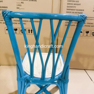 Chaises en rotin faites à la main pour enfants, idéales pour la location événementielle, les anniversaires, les mariages, les fêtes, la décoration de mariages bohèmes et d'événements. - Product Image 3