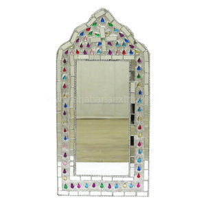 Miroir mural décoratif abordable avec cadre doré élégant orné de perles pour la décoration de la maison et des murs de luxe, miroir mural brillant - Product Image 2