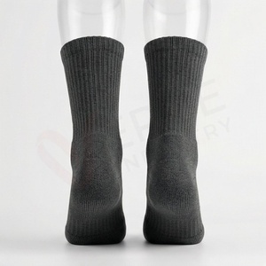 Chaussettes ras du cou pour hommes, couleur unie, tricotées, respirantes, en coton, polyester et élasthanne, pour usage quotidien en automne, style classique - Product Image 2