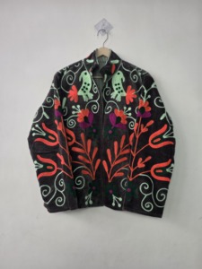 Veste en velours brodée pour femmes avec motif floral et d'oiseaux, style ethnique fait main, vêtement d'extérieur - Product Image 1