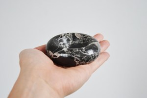 Bandeja Decorativa de Piedra Natural en Forma de Donut, Diseño Moderno, Mármol Zebra Negro, Decoración de Lujo para el Hogar - Product Image 3