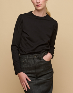 Camiseta de Mujer con Diseño de Logotipo Personalizado, 100% Algodón, 180 GSM, Manga Larga, Estilo Casual, Opciones Multicolores, Fabricación OEM, Venta al Por Mayor - Product Image 6