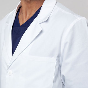 Blouse de laboratoire blanche coupe classique pour professionnel médical, longue, avec col rabattable et fermeture boutonnée - Product Image 5