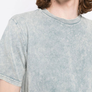 เสื้อยืดแบบ Acid Wash เนื้อผ้าบางเบา ระบายอากาศได้ดี ดีไซน์ล้างสีแบบพิเศษ เหมาะสำหรับใส่ทุกวันและสไตล์ลำลองแนวสตรีทแวร์ - Product Image 5