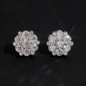 Pendientes de Moissanita con Diseño Floral, Joyería Brillante con Cristales, Pendientes de Lujo, Regalo para Mujer - Product Image 1