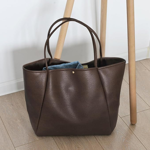 Sac fourre-tout en cuir véritable pour femme, couleur unie, fermeture ouverte, style minimaliste, usage quotidien, toutes saisons - Product Image 4