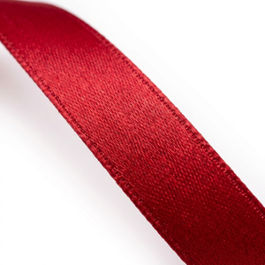 Ruban de satin rouge simple face de 6 mm en gros pour pinces à cheveux, boîtes à gâteaux, emballage de bougies, scrapbooking, couture, bricolage, décoration de fête - Product Image 3