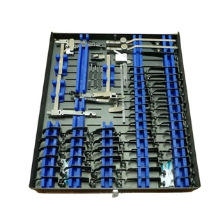 Juego de Retractores Lumbares SURGINEXA de Alta Calidad para Cirugía de Columna Vertebral, Fuente de Alimentación Manual, Certificado CE, Color Negro - Product Image 1