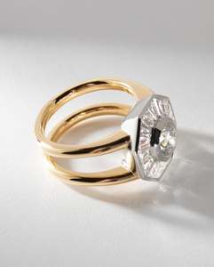 Bague personnalisée en or de luxe pour femme, sertie d'un diamant de laboratoire rond taille brillant, fournisseur de bijoux de mariage - Product Image 3
