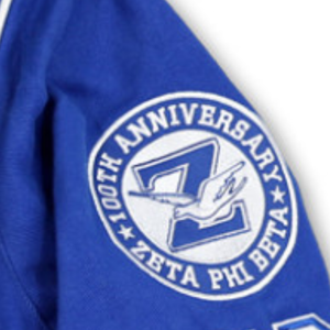 เสื้อแจ็คเก็ต Zeta Phi Beta Centennial Racing Jacket สำหรับผู้หญิง ZPB ฉลองครบรอบ 100 ปี ปี 1920 2020 สีน้ำเงิน สไตล์วาร์ซิตี้ เสื้อแจ็คเก็ตสมาคมนักศึกษาหญิง พรีเมียม - Product Image 5