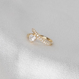Anillo de Compromiso de Lujo con 16 Diamantes Cultivados en Laboratorio en Forma de Corazón, Anillo de Oro Amarillo de 14K para Mujer, Elegante y Romántico - Product Image 1