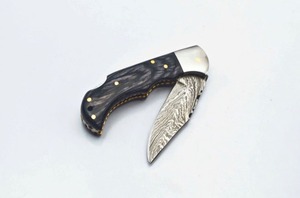 Cuchillo Plegable de Acero de Damasco Hecho a Mano, Hoja de Punta Caída, Mango de Madera, Apertura con Perilla, Cuchillo de Caza de 7 Pulgadas - Product Image 6