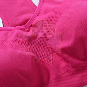 Women's <b>Pink</b> Racerback Sports Bra Scoop Neck Medium Support Breathable Mesh Solid Color Fitness Wear - Product Image 3