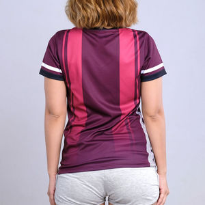 ราคาขายส่ง เสื้อยืดผู้หญิง โพลีเอสเตอร์ 100% สำหรับงานซับลิเมชั่น สั่งทำโลโก้ได้ จำนวนมาก เสื้อยืดซับลิเมชั่นทรงโอเวอร์ไซส์ แฟชั่นใหม่ประจำฤดูร้อน - Product Image 2