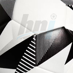 ฟุตบอลเทคโนโลยีไฮบริดแบบใหม่ ผลิตจากหนัง น้ำหนักเบา - Product Image 6