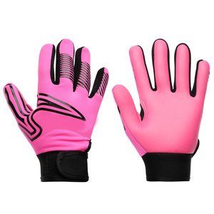 Gants de football gaélique pour la vente en gros – Ajustement flexible, dos respirant, logo personnalisé, fabrication OEM, commandes en gros pour la vente au détail sportive - Product Image 1