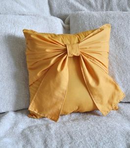 Housse de coussin carrée en satin vert avec nœud décoratif, style formel, utilisable quatre saisons, pour la maison - Product Image 5