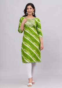 ชุดคุर्ติสีเขียวพิมพ์ลายสำหรับผู้หญิง พร้อมปักลายที่คอเสื้อ แขน 3/4 สไตล์ลำลองแบบชาติพันธุ์ ทรงตรง เหมาะสำหรับใส่ในชีวิตประจำวันและใส่ไปทำงาน - Product Image 3