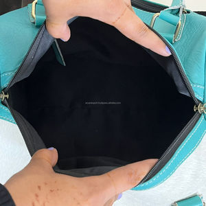 Nouveau sac de voyage en cuir de vachette à poils occidentaux, mini sac de voyage en cuir véritable fait à la main, sac de voyage à bandoulière pour unisexe - Product Image 6