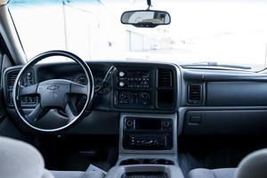 Chevrolet Suburban 1500 4x4 de 2003 - Product Image 4