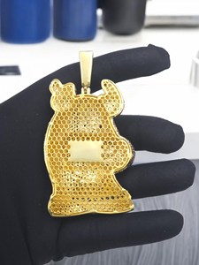 Pendentif chien style Scooby, Moissanite glacée, Bijoux Hip Hop, Plaqué or, Dessin animé, Pièce de déclaration de luxe - Product Image 3
