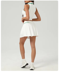 Ensemble de tennis pour femmes : débardeur court ajusté à col en V avec coussinets de poitrine et jupe contrastante à col en V avec short intégré – Idéal pour le golf - Product Image 2