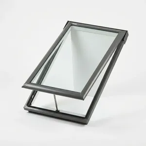 Ventana de techo moderna con claraboya de vidrio transparente y marco de metal oscuro instalada sobre tejas, que aporta luz diurna natural a la casa. - Product Image 1