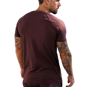 Nouvelle Arrivée Promotionnelle T-shirt de Sport Homme 100% Coton 180 g/m² Léger Respirant Écologique Uni Séchage Rapide Compressé à Manches Courtes - Product Image 3