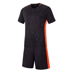 Ensemble d'uniformes de football de style actuel pour adultes, haute qualité, 100% polyester respirant, anti-bactérien, personnalisable - Product Image 5