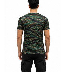 เสื้อยืดแฟชั่นผ้าถักเนื้อแน่นสำหรับผู้ชาย แขนสั้น สวมใส่สบาย ระบายอากาศได้ดี แห้งเร็ว น้ำหนักเบา เหมาะสำหรับใส่ในชีวิตประจำวันและกิจกรรมกลางแจ้ง - Product Image 4
