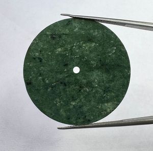 Cadran de montre en pierre de marbre vert 34,5 mm x 1,5 mm, cadran rond en pierres précieuses pour montres de luxe personnalisées - Product Image 4