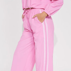 Ensemble de survêtement personnalisé pour femme, veste courte à fermeture éclair, col montant, manches longues, couleur unie, toutes saisons, en polyester tissé - Product Image 3