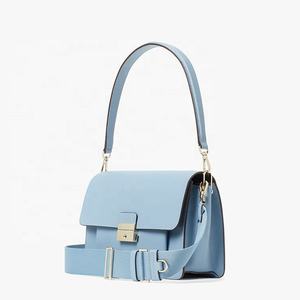 Sac à bandoulière en PU bleu clair pour femme, sac à main sous le bras avec rabat et fermeture à loquet pour les trajets quotidiens - Product Image 2