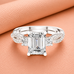 Anillo de Compromiso con Diamante Corte Esmeralda, Oro Blanco, Diamante Natural, Joyería Clásica para Mujer, Certificado IGI - Product Image 1