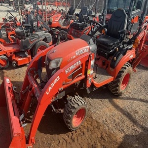 Tracteur utilitaire diesel Kubota BX23S 23HP 4x4 subcompact avec plateau de tonte de 60 pouces - Product Image 1