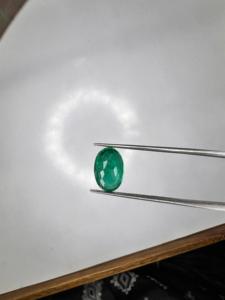 Émeraude naturelle de qualité supérieure de 3,55 carats, taille poire classique, taille émeraude, pierre précieuse en vrac pour bijoux fins de créateur - Product Image 1